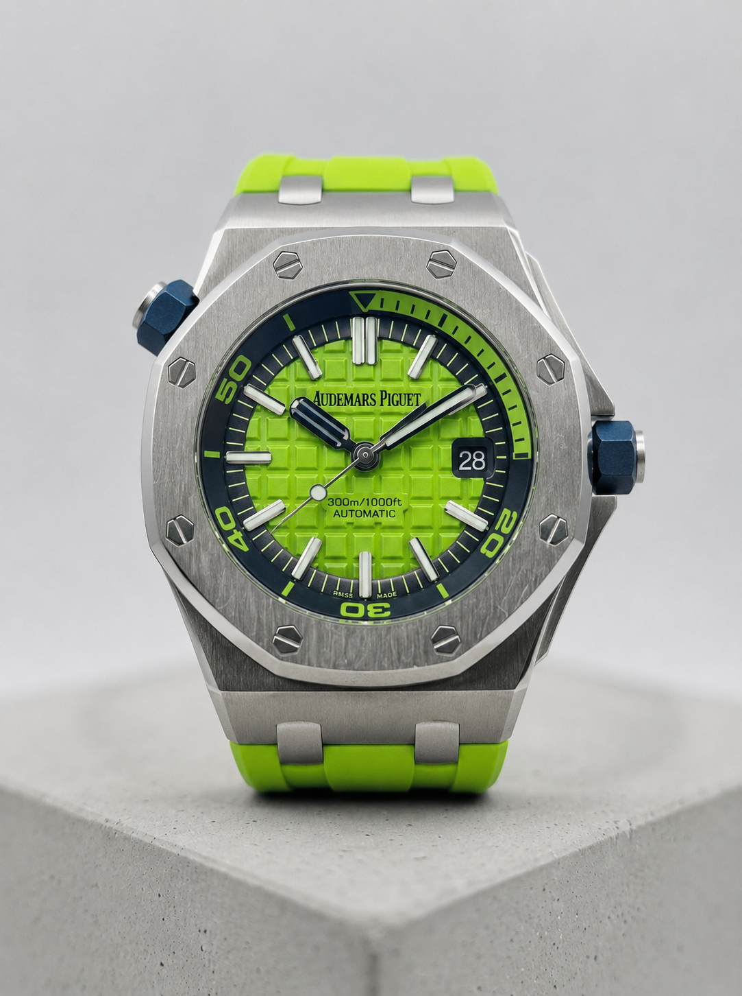 AUDEMARS PIGUET Rubber Strap Watch