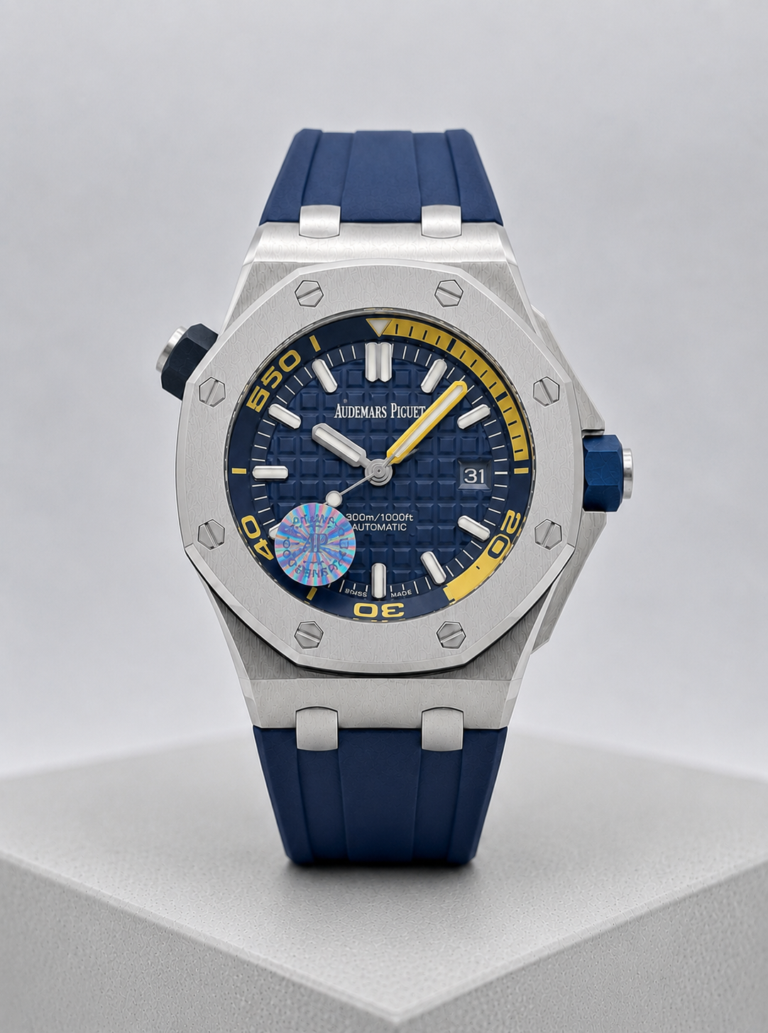 AUDEMARS PIGUET Rubber Strap Watch