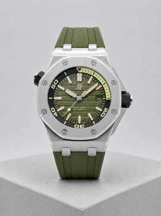 AUDEMARS PIGUET Rubber Strap Watch