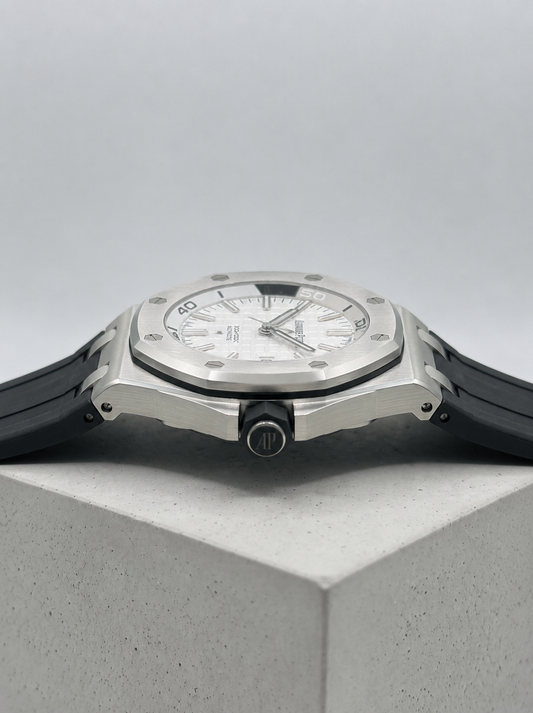 AUDEMARS PIGUET Rubber Strap Watch