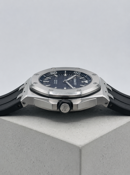 AUDEMARS PIGUET Rubber Strap Watch