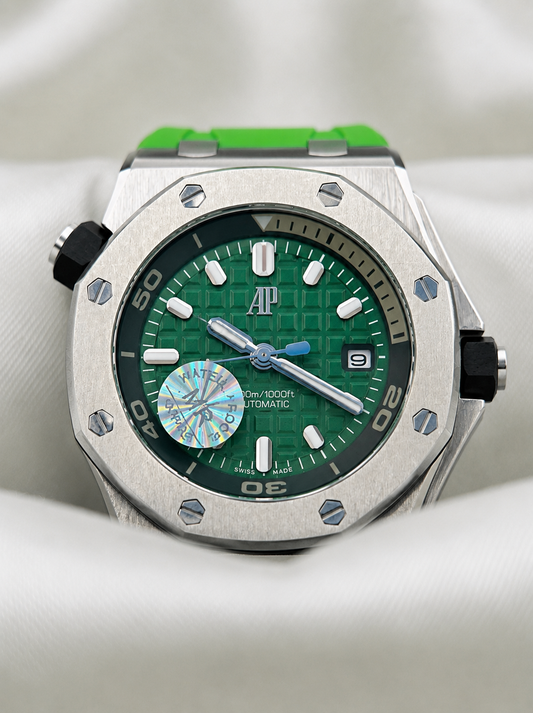 AUDEMARS PIGUET Rubber Strap Watch