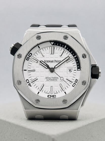 AUDEMARS PIGUET Rubber Strap Watch