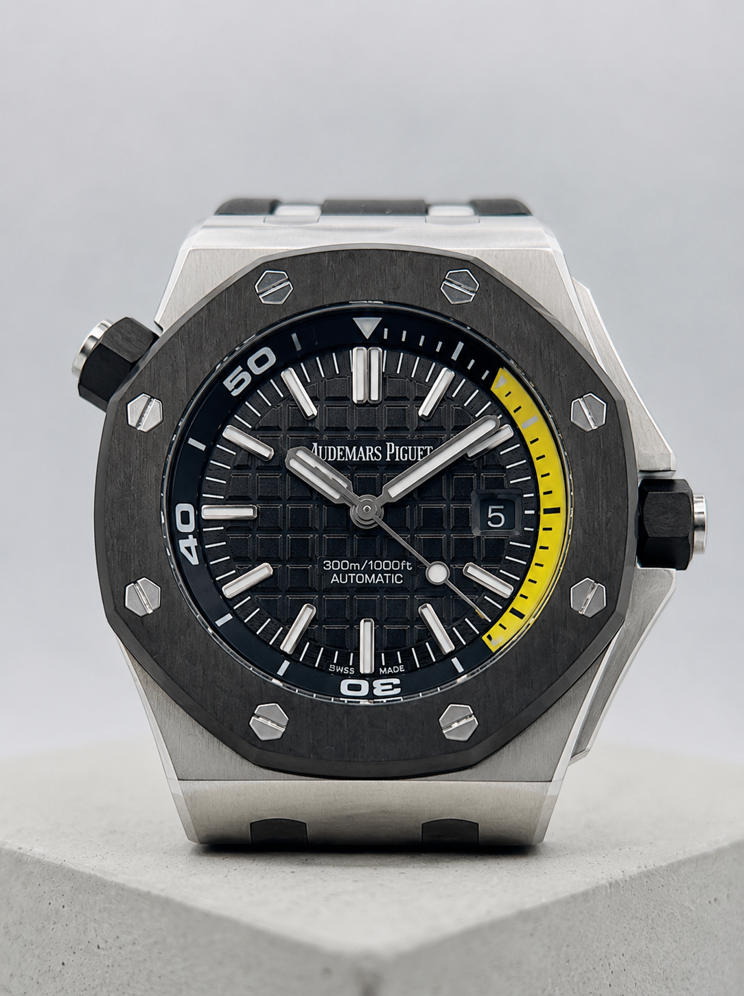 AUDEMARS PIGUET Rubber Strap Watch