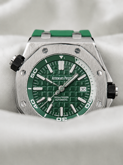 AUDEMARS PIGUET Rubber Strap Watch